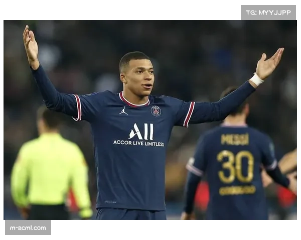 巴黎vs摩纳哥一役,姆巴佩一次冲刺瞬时速度达36.2km-h,显示在球场大屏引惊呼 巴黎vs摩纳哥一役,姆巴佩一次冲刺瞬时速度达36.2km-h,显示在球场大屏引惊呼